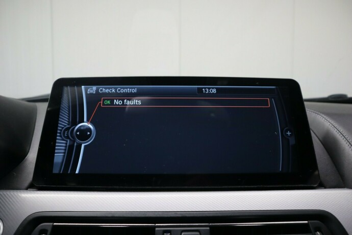 bmw-6-serie-bensin-2012-big-31