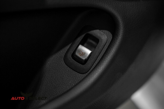 mercedes-benz-c-klasse-bensin-2017-big-26