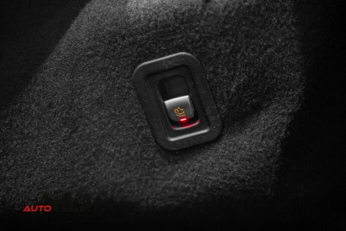 mercedes-benz-c-klasse-bensin-2017-big-10