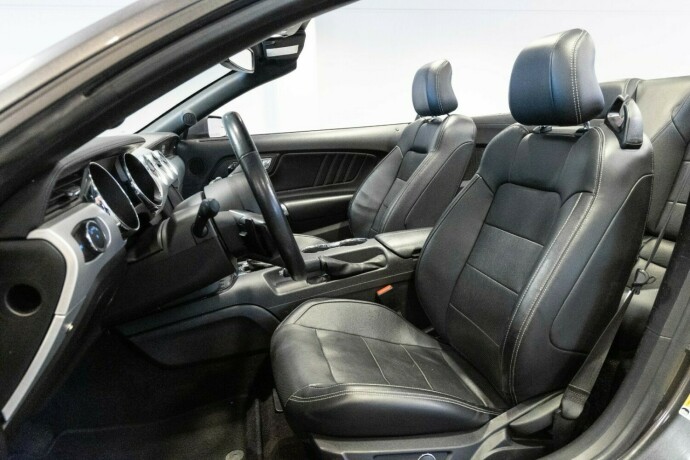 ford-mustang-bensin-2015-big-4