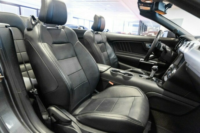 ford-mustang-bensin-2015-big-9