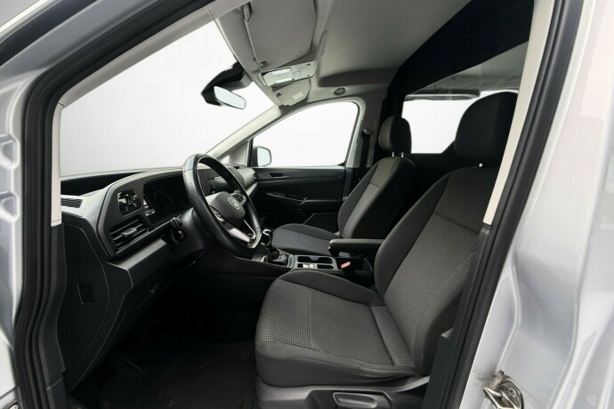 volkswagen-caddy-diesel-2021-big-16