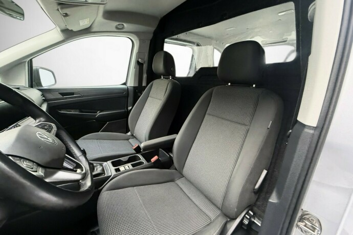 volkswagen-caddy-diesel-2021-big-17