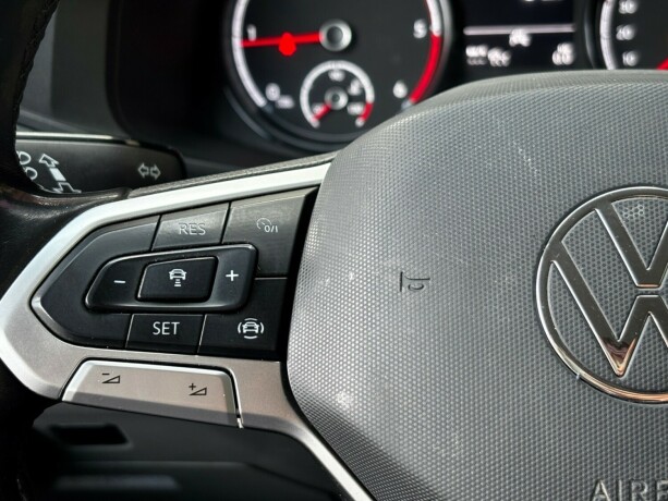 volkswagen-transporter-diesel-2021-big-13