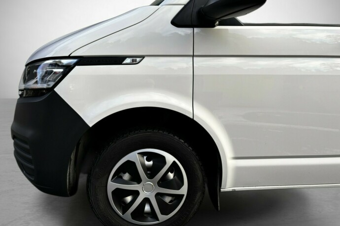 volkswagen-transporter-diesel-2021-big-6