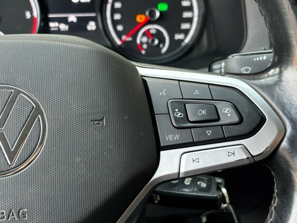 volkswagen-transporter-diesel-2021-big-14