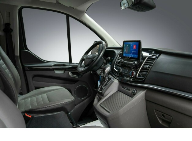 ford-tourneo-custom-elektrisitetbensin-2021-big-13