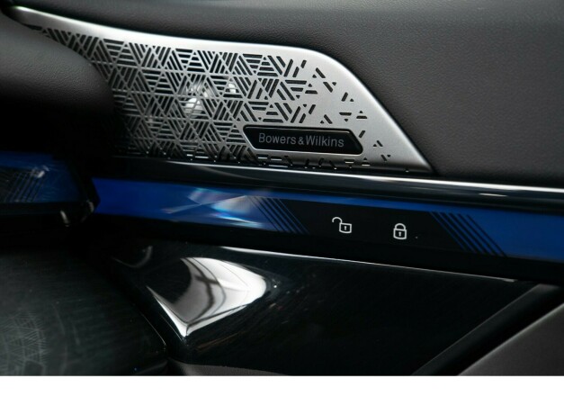 bmw-i5-elektrisitet-2025-big-31