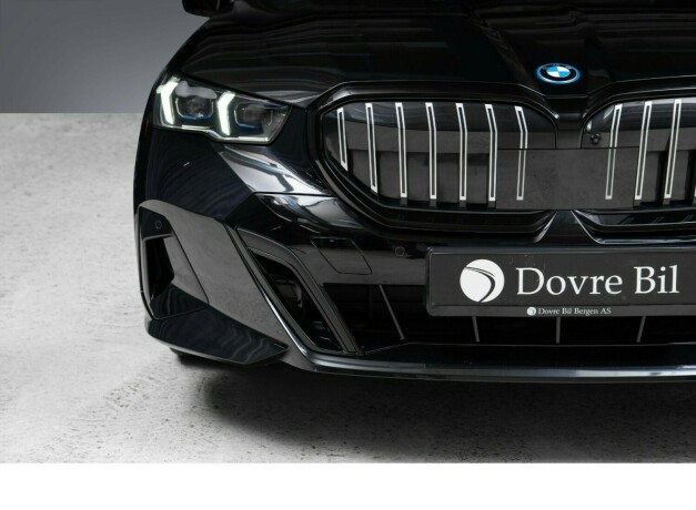 bmw-i5-elektrisitet-2025-big-4