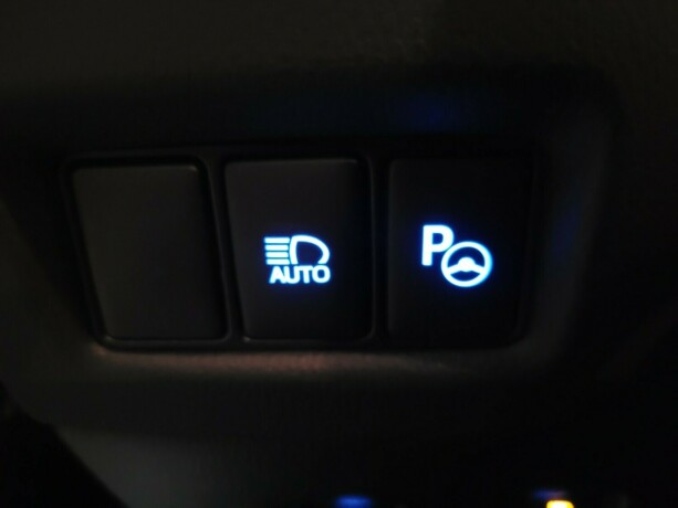 toyota-c-hr-elektrisitetbensin-2019-big-23