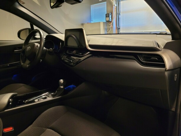 toyota-c-hr-elektrisitetbensin-2019-big-14