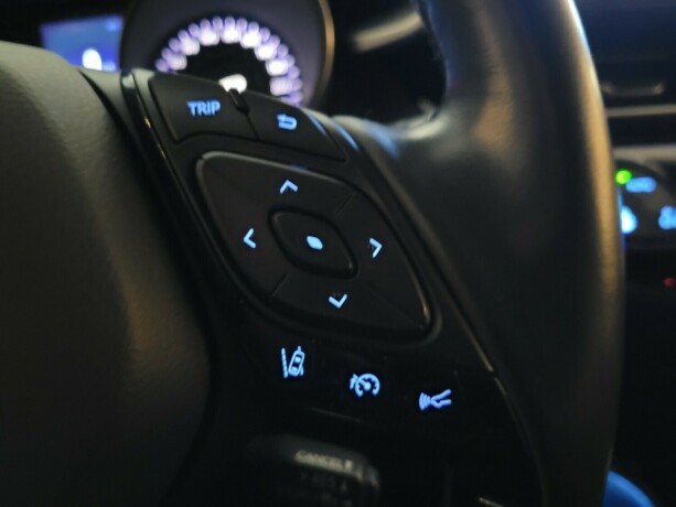 toyota-c-hr-elektrisitetbensin-2019-big-24