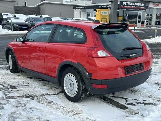 volvo-c30-diesel-2007-big-4