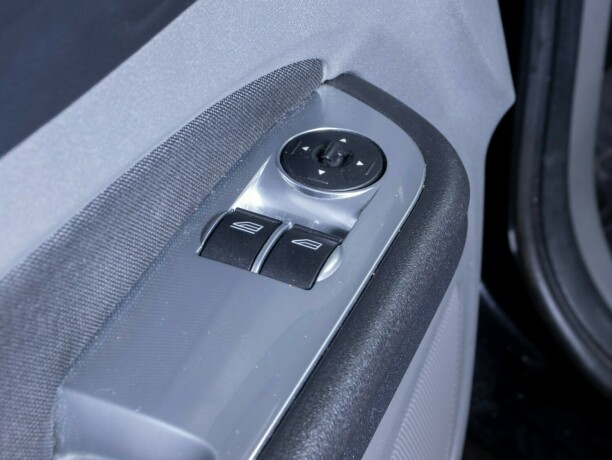 ford-focus-diesel-2010-big-20