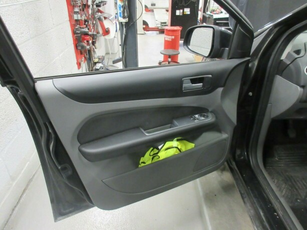 ford-focus-diesel-2010-big-7