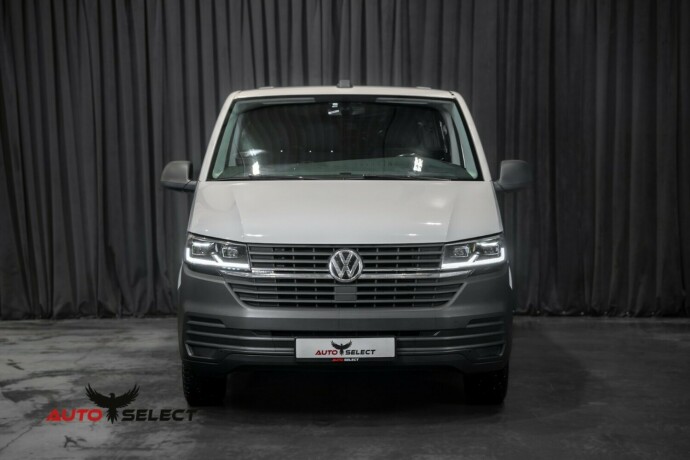 volkswagen-transporter-diesel-2021-big-4