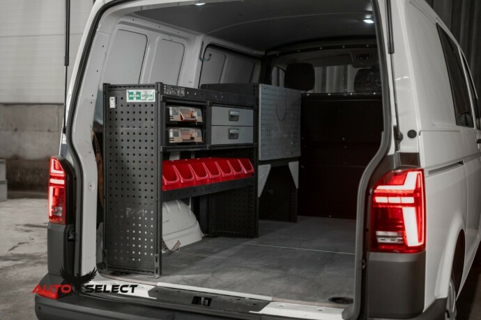 volkswagen-transporter-diesel-2021-big-10