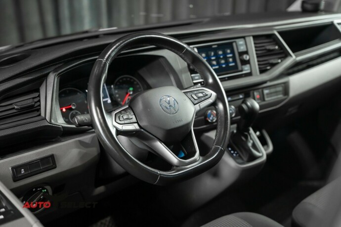 volkswagen-transporter-diesel-2021-big-21