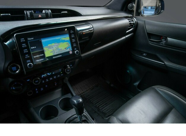 toyota-hilux-diesel-2021-big-20