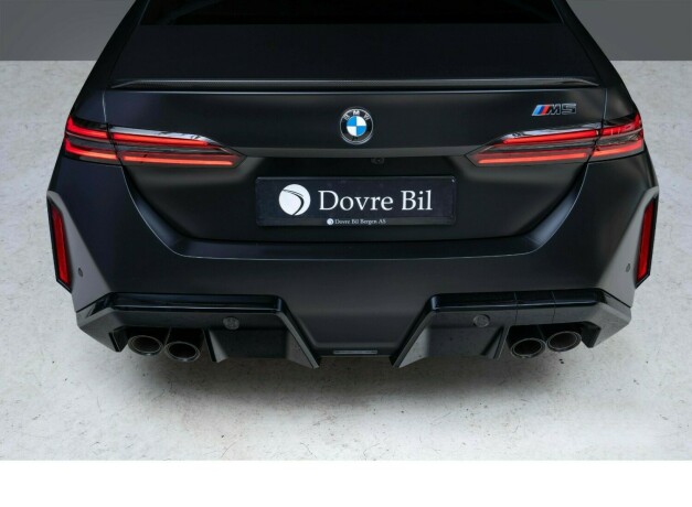 bmw-m5-elektrisitetbensin-2025-big-17