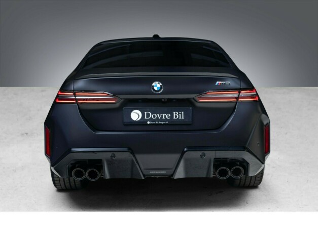 bmw-m5-elektrisitetbensin-2025-big-21