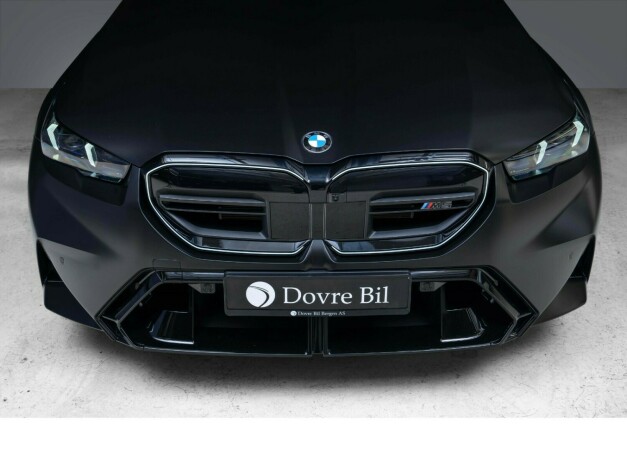 bmw-m5-elektrisitetbensin-2025-big-7