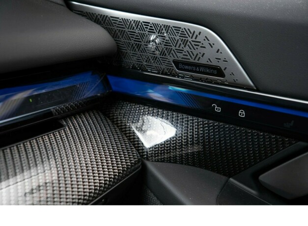 bmw-m5-elektrisitetbensin-2025-big-60