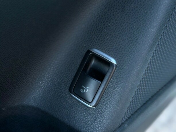 mercedes-benz-cla-bensin-2015-big-30