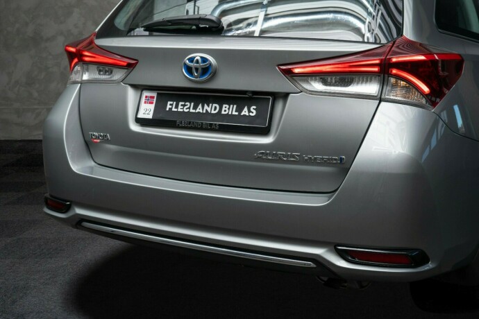 toyota-auris-elektrisitetbensin-2016-big-9