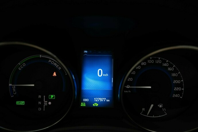 toyota-auris-elektrisitetbensin-2016-big-12