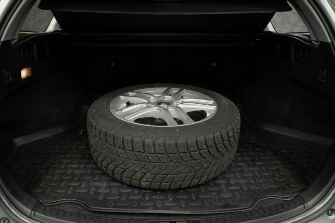 toyota-auris-elektrisitetbensin-2016-big-32