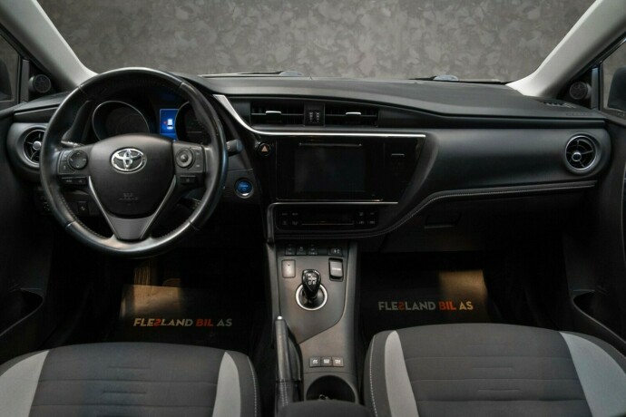 toyota-auris-elektrisitetbensin-2016-big-29