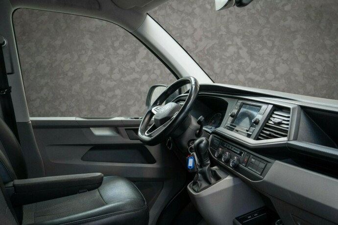 volkswagen-transporter-diesel-2023-big-31