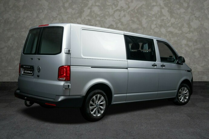 volkswagen-transporter-diesel-2021-big-7