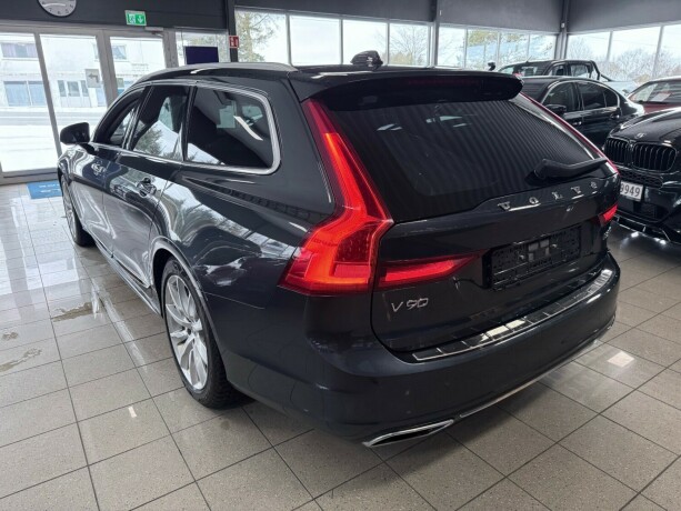 volvo-v90-plug-in-petrol-2020-big-2