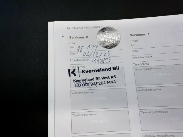 volvo-v90-plug-in-petrol-2020-big-39