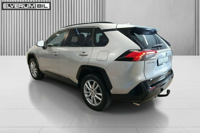 suzuki-across-elektrisitetbensin-2022-big-9