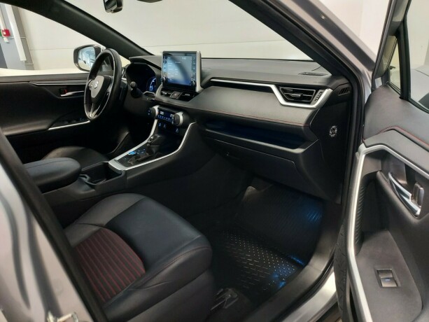 suzuki-across-elektrisitetbensin-2022-big-19