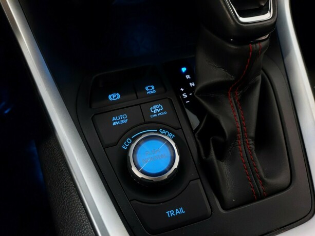 suzuki-across-elektrisitetbensin-2022-big-31