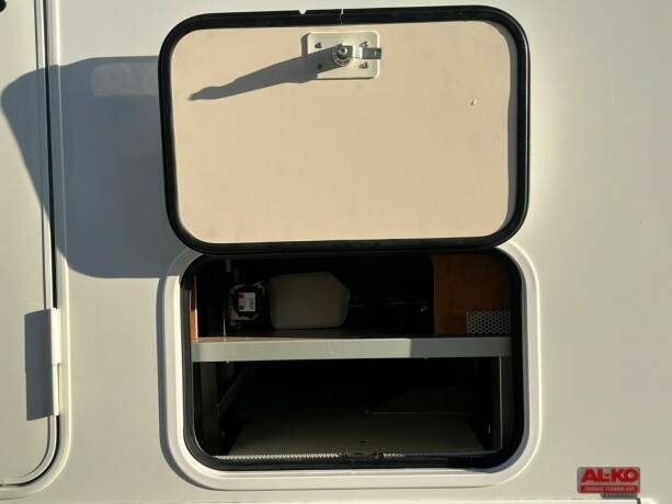 autostar-prestige-elite-i730lc-queensbed-senkeseng-alde-varme-23-177hk-diesel-2020-big-9