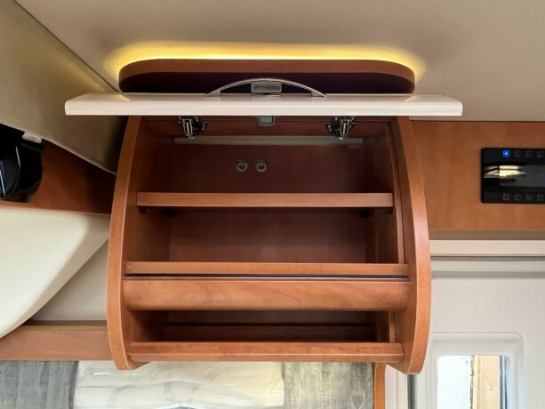 autostar-prestige-elite-i730lc-queensbed-senkeseng-alde-varme-23-177hk-diesel-2020-big-35