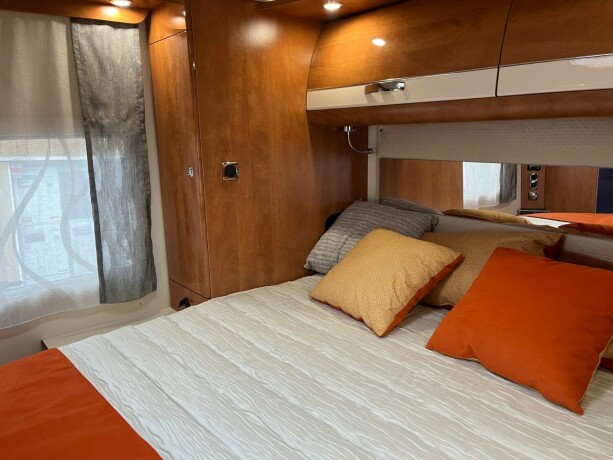 autostar-prestige-elite-i730lc-queensbed-senkeseng-alde-varme-23-177hk-diesel-2020-big-81