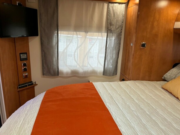 autostar-prestige-elite-i730lc-queensbed-senkeseng-alde-varme-23-177hk-diesel-2020-big-82