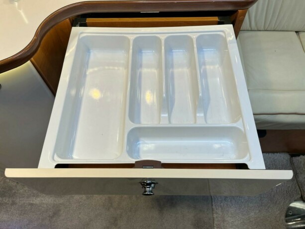 autostar-prestige-elite-i730lc-queensbed-senkeseng-alde-varme-23-177hk-diesel-2020-big-47