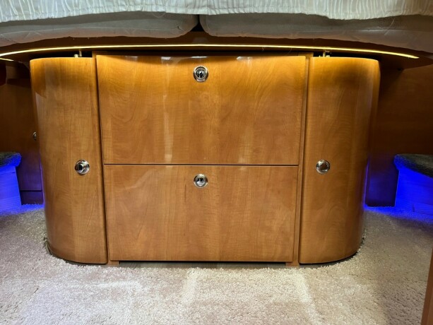 autostar-prestige-elite-i730lc-queensbed-senkeseng-alde-varme-23-177hk-diesel-2020-big-76