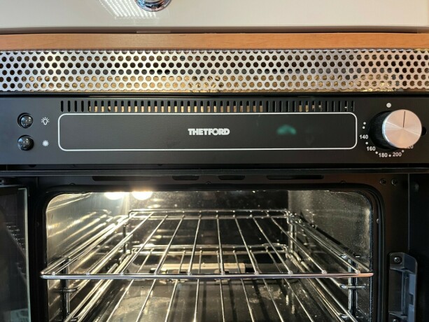 autostar-prestige-elite-i730lc-queensbed-senkeseng-alde-varme-23-177hk-diesel-2020-big-55