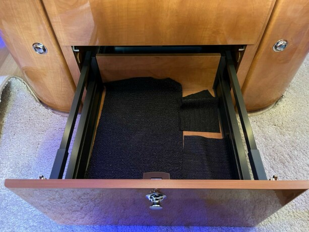 autostar-prestige-elite-i730lc-queensbed-senkeseng-alde-varme-23-177hk-diesel-2020-big-79