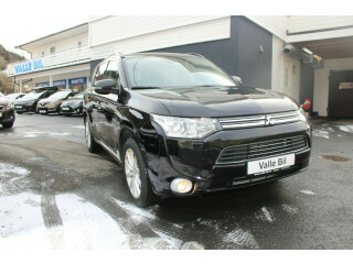 Mitsubishi | Outlander | Elektrisitet+bensin | 2014