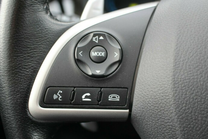 mitsubishi-outlander-elektrisitetbensin-2014-big-11