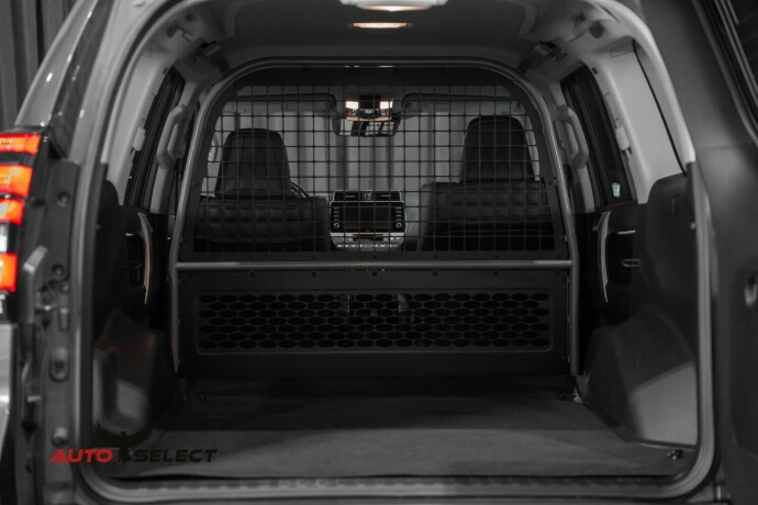 toyota-land-cruiser-diesel-2023-big-9